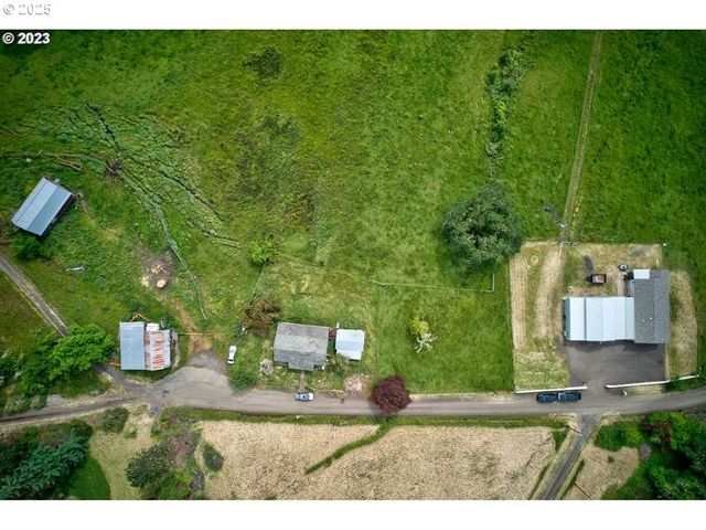 1745 Rifle Range Rd, Roseburg, OR 97470