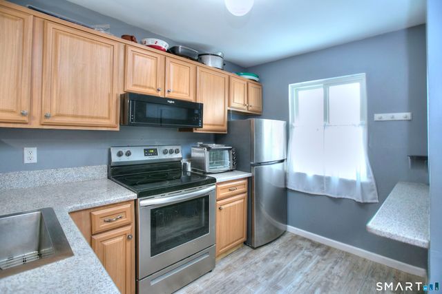 3699 Broadbridge Avenue 101, Stratford, CT 06614