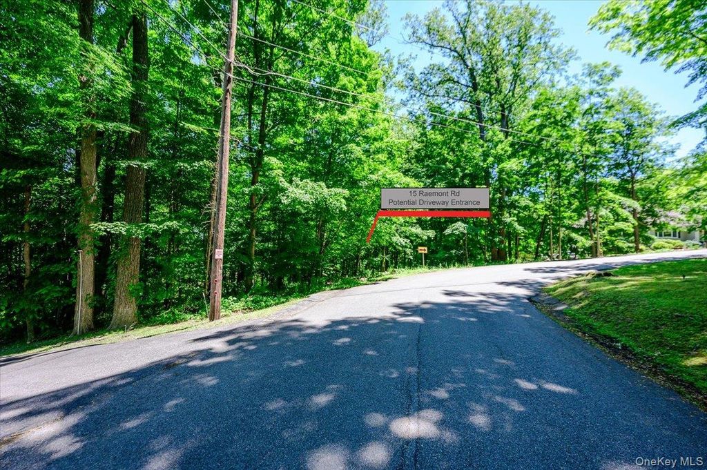 15 Raemont Road, Granite Springs, NY 10527
