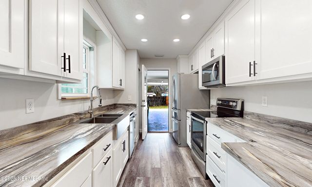 4656 HEDGEHOG Street, Middleburg, FL 32068