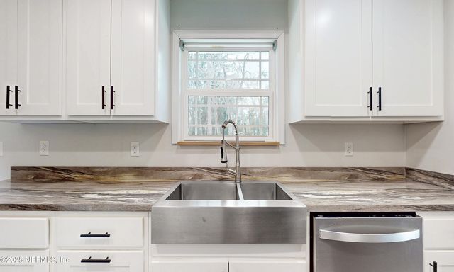 4656 HEDGEHOG Street, Middleburg, FL 32068