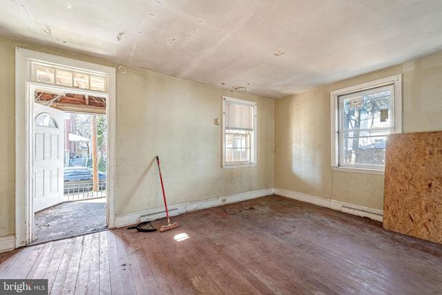 3118 S CONSTITUTION RD, Camden, NJ 08104