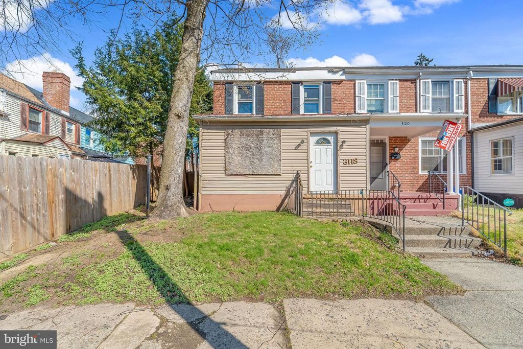3118 S CONSTITUTION RD, Camden, NJ 08104