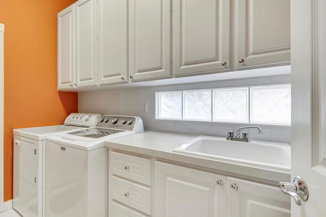 8337 SE Angelina Court, Hobe Sound, FL 33455