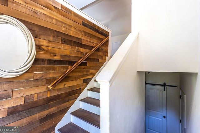 3907 Robin Court, Acworth, GA 30101