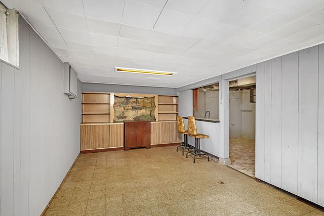 17912 School Street, Lansing, IL 60438