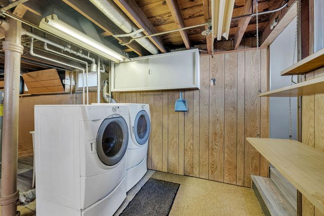 17912 School Street, Lansing, IL 60438