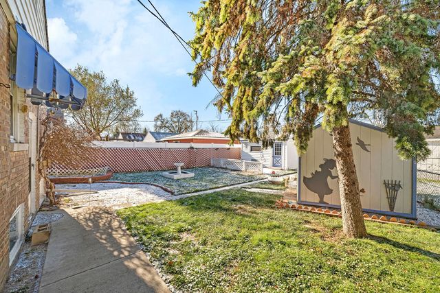 17912 School Street, Lansing, IL 60438