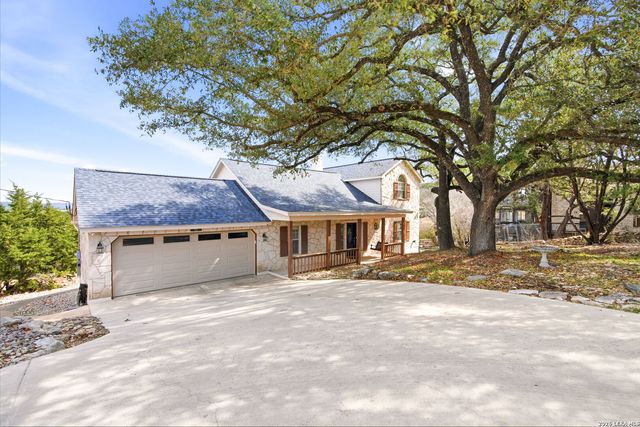 1122 Highland Terrace, Canyon Lake, TX 78133