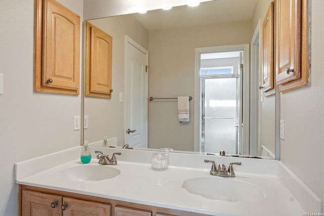 1122 Highland Terrace, Canyon Lake, TX 78133