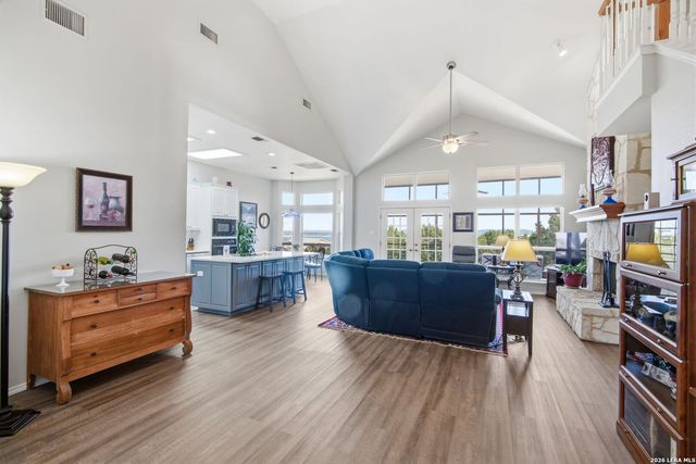 1122 Highland Terrace, Canyon Lake, TX 78133