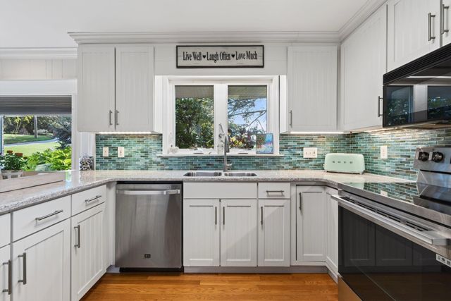 407 N Palisades Drive, Signal Mountain, TN 37377