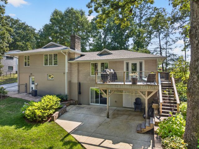 407 N Palisades Drive, Signal Mountain, TN 37377