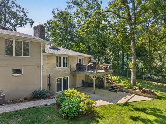 407 N Palisades Drive, Signal Mountain, TN 37377