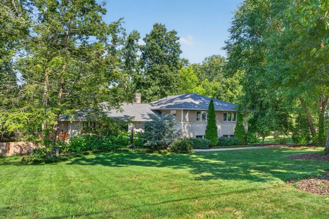 407 N Palisades Drive, Signal Mountain, TN 37377