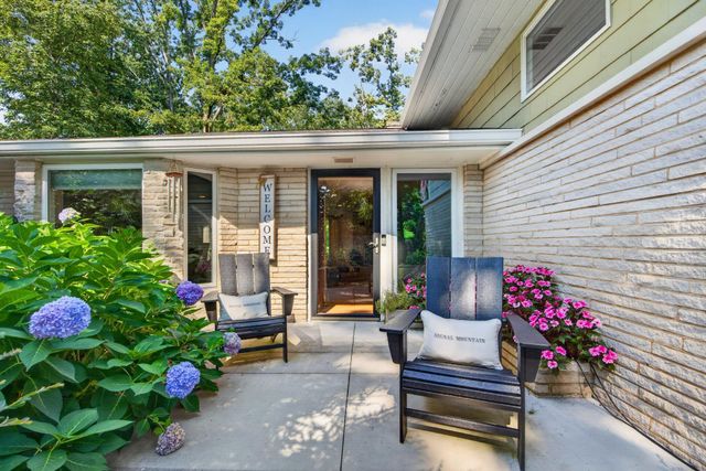 407 N Palisades Drive, Signal Mountain, TN 37377