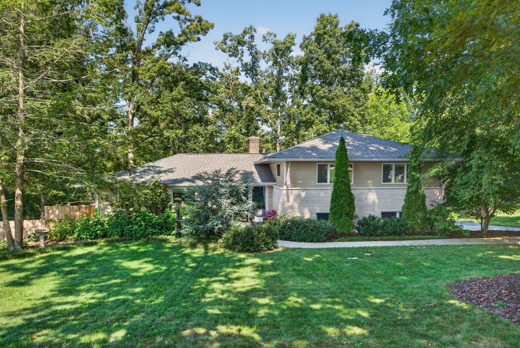 407 N Palisades Drive, Signal Mountain, TN 37377