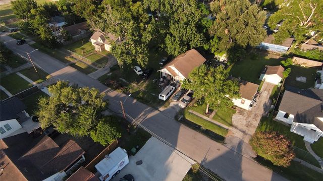 541 Zoe Street, Houston, TX 77020