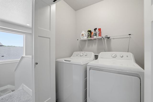 1546 S Redtail Avenue, West Des Moines, IA 50265