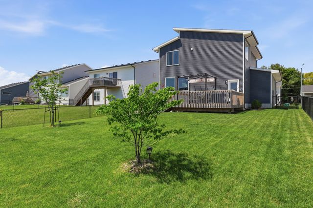 1546 S Redtail Avenue, West Des Moines, IA 50265