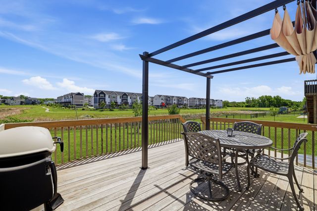 1546 S Redtail Avenue, West Des Moines, IA 50265