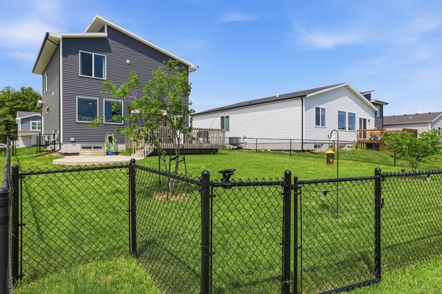 1546 S Redtail Avenue, West Des Moines, IA 50265