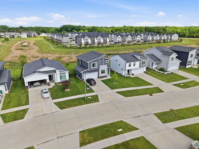 1546 S Redtail Avenue, West Des Moines, IA 50265