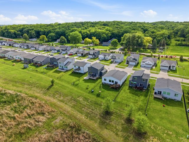 1546 S Redtail Avenue, West Des Moines, IA 50265