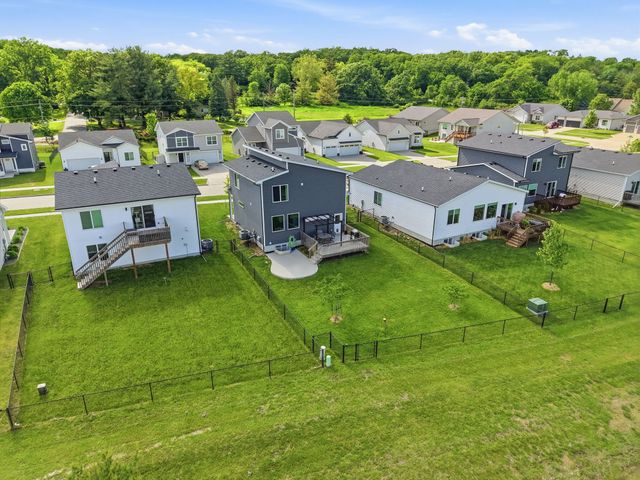 1546 S Redtail Avenue, West Des Moines, IA 50265