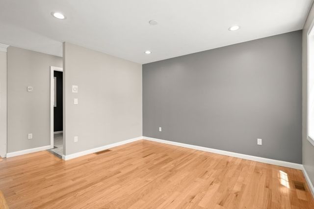 3 Poe Circle, Tyngsborough, MA 01879