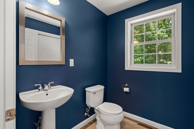 3 Poe Circle, Tyngsborough, MA 01879