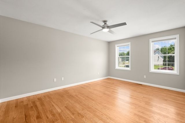 3 Poe Circle, Tyngsborough, MA 01879