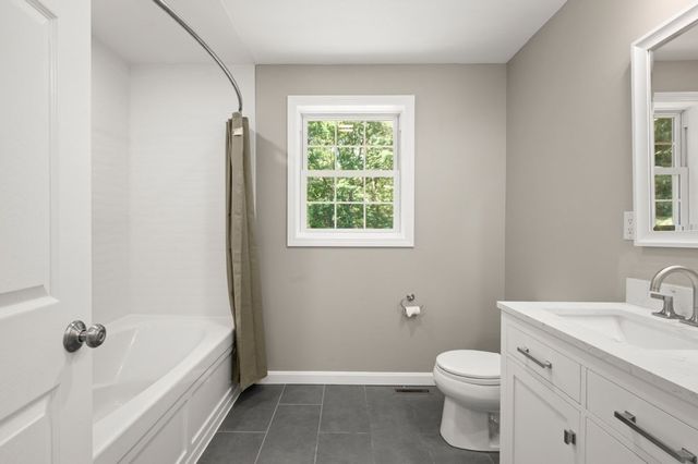 3 Poe Circle, Tyngsborough, MA 01879