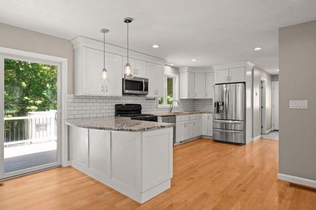 3 Poe Circle, Tyngsborough, MA 01879