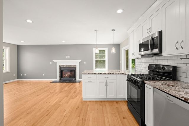 3 Poe Circle, Tyngsborough, MA 01879