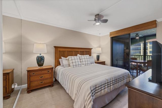 8750 MIDNIGHT PASS ROAD 302, Sarasota, FL 34242