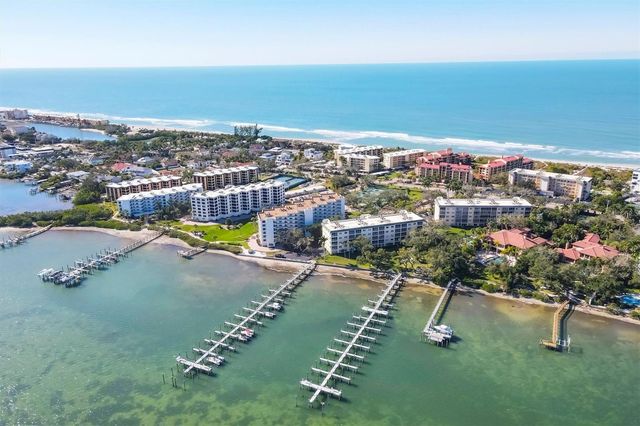 8750 MIDNIGHT PASS ROAD 302, Sarasota, FL 34242