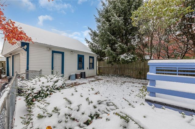 6003 Snow Road, Parma, OH 44129