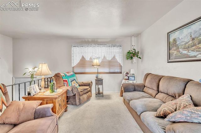 5015 Bonita Way, Colorado Springs, CO 80918