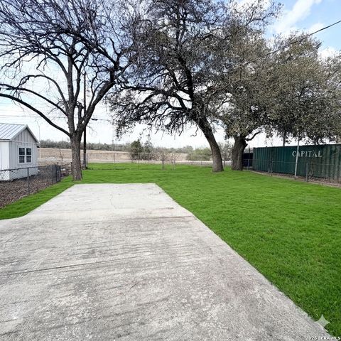 829 E Drexel Ave, San Antonio, TX 78210