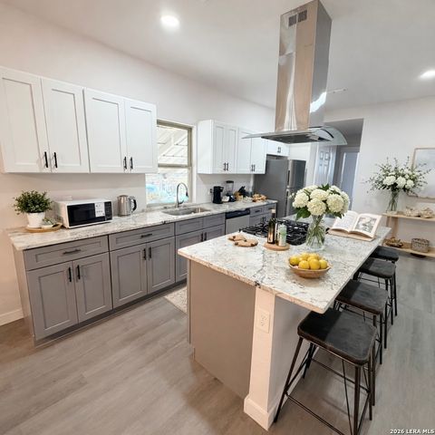 829 E Drexel Ave, San Antonio, TX 78210