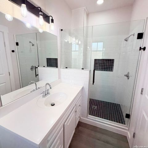 829 E Drexel Ave, San Antonio, TX 78210