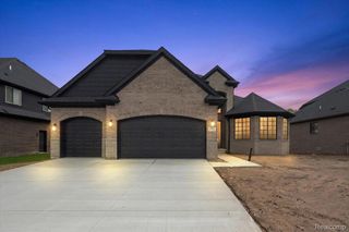 24462 Sawgrass Drive, Macomb Township, MI 48042
