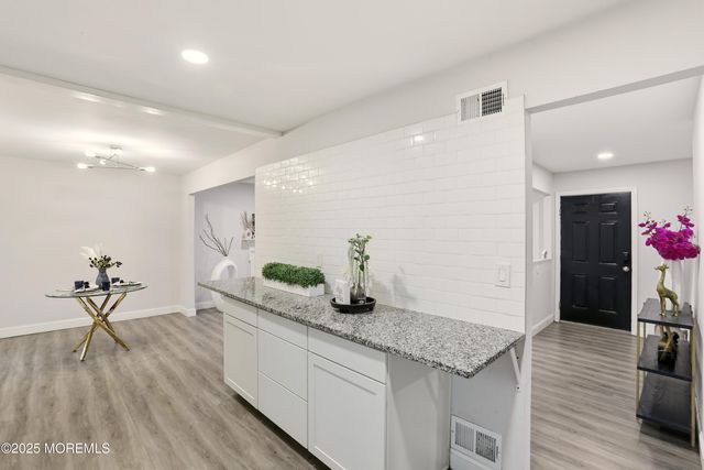 3 Riverwood Court, Manchester, NJ 08759