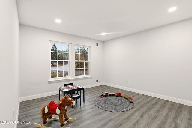 3 Riverwood Court, Manchester, NJ 08759