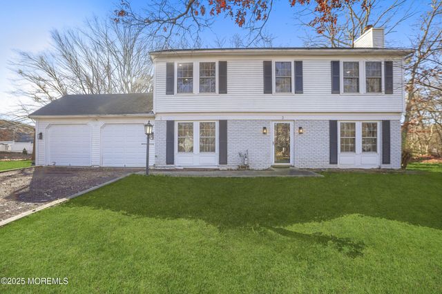 3 Riverwood Court, Manchester, NJ 08759