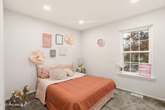 3 Riverwood Court, Manchester, NJ 08759