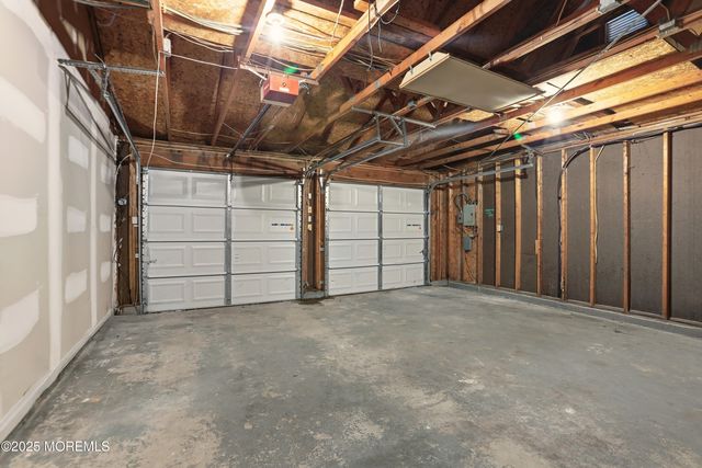 3 Riverwood Court, Manchester, NJ 08759