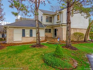 7632 Danbury Circle Circle, West Bloomfield Charter Township, MI 48322