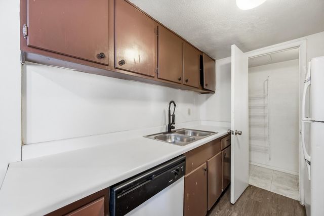 6705 W Devonshire Avenue, Phoenix, AZ 85033